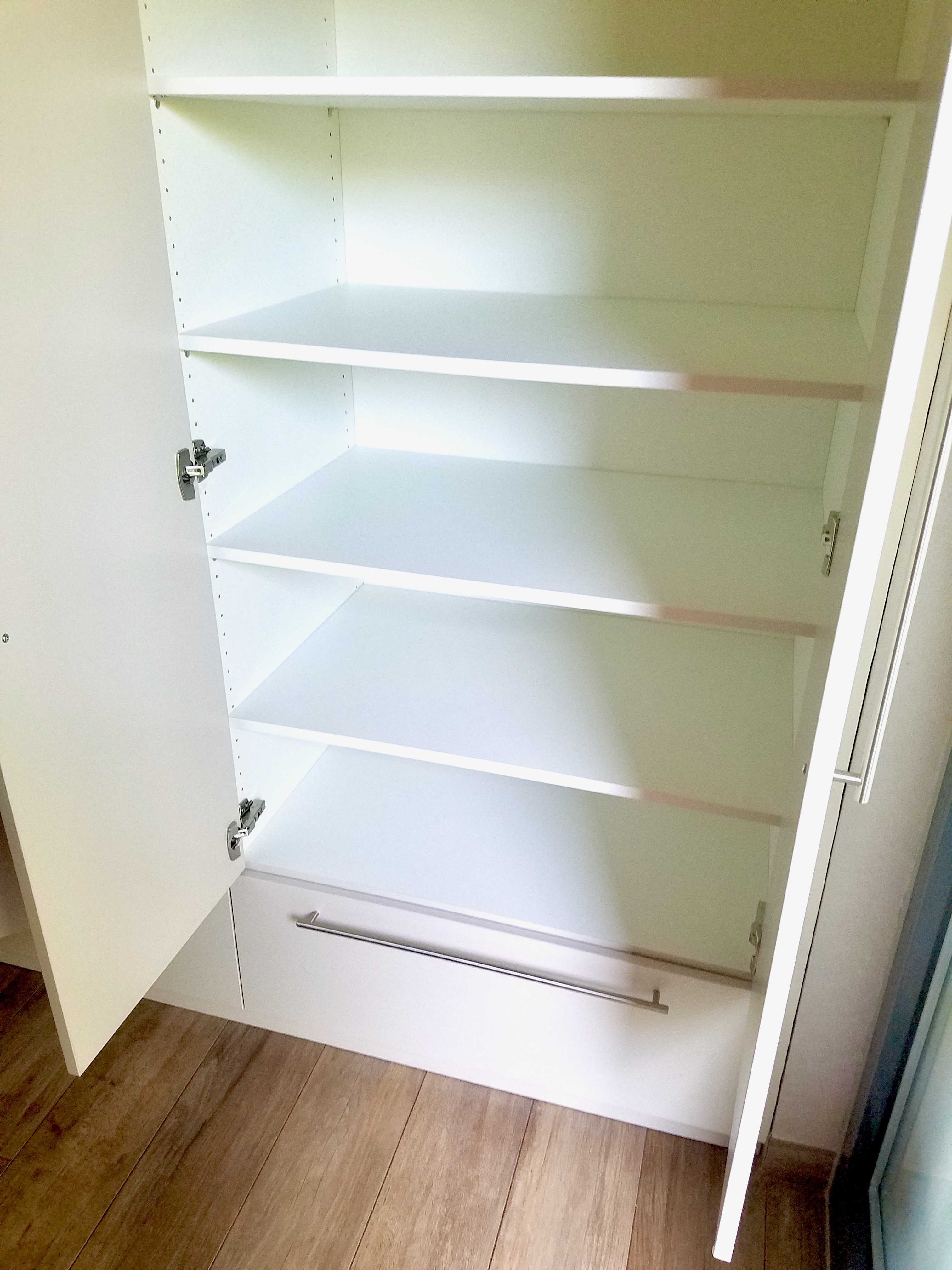 Kleiderschrank Innenleben_1
